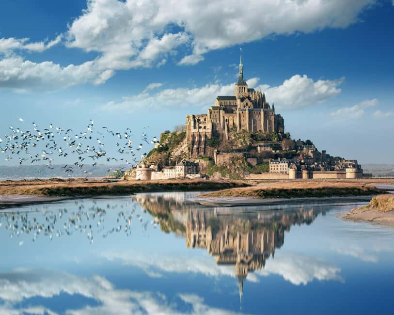 Paris: Mont Saint-Michel Day Tour with Chinese Tour Guide - Comfortable Coach Journey through French Countryside