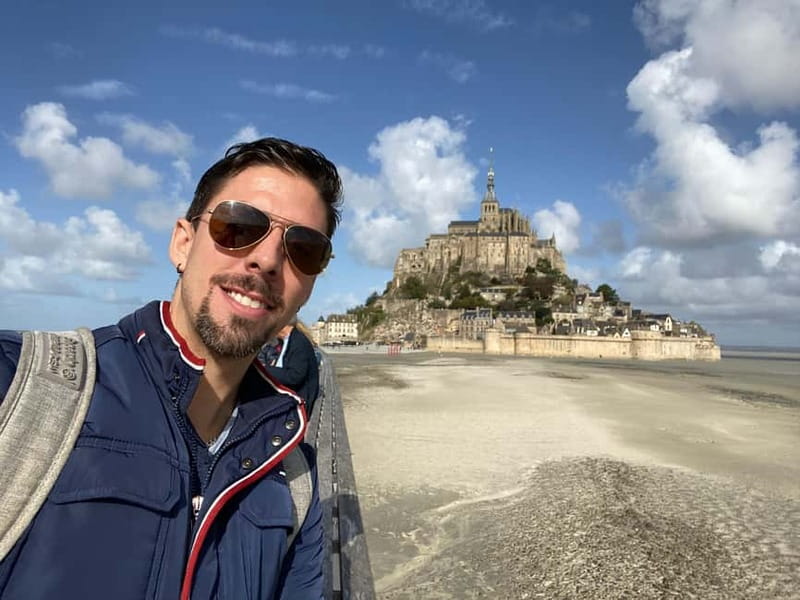 Paris: Mont Saint-Michel Day Trip with Private Driver - From Paris to the Gates of Mont Saint-Michel in Comfort