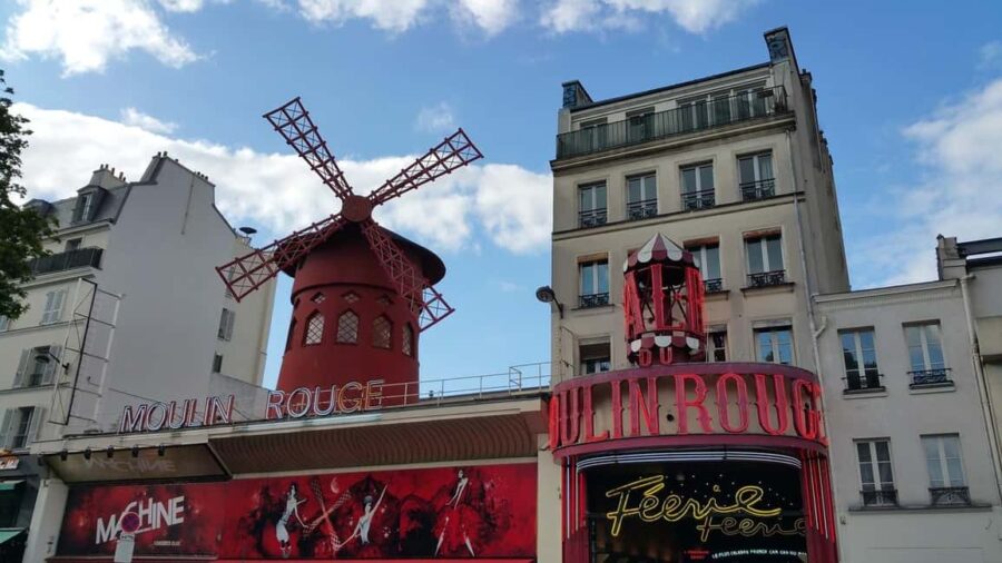 Paris: Montmartre Guided Walking Tour and Seine River Cruise - Exploring the Artistic District of Montmartre