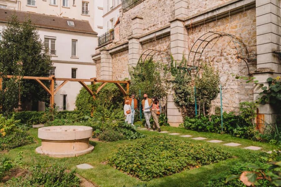 Paris: Montmartre Semi-Private Walking Tour - Discovering Montmartre’s Hidden Streets and Iconic Landmarks