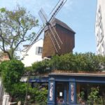 Paris: Montmartre Small Group Guided Walking Tour - Meeting Outside Anvers Metro Station and Group Size