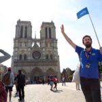 Paris: Notre Dame Cathedral Access with Exterior Guided Tour - Exploring Île de la Cités Historic Streets and Squares
