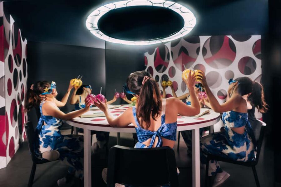 Paris: Paradox Museum Entrance Tickets - The Unique Collection of Paradox and Optical Illusions