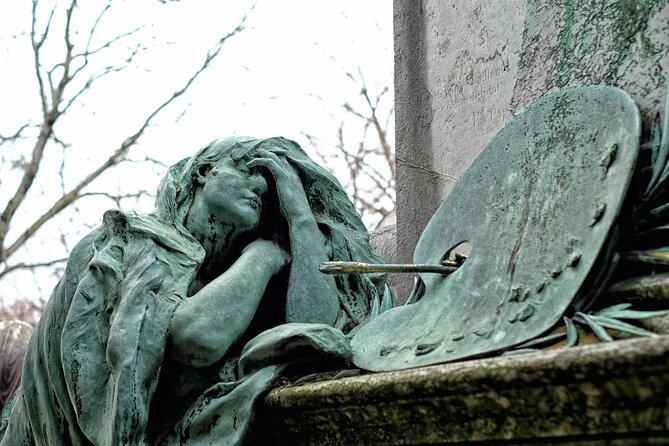 Paris Père Lachaise Cemetery Love Affairs and Death Walking Tour - Easy Meeting Point and Convenient Transportation