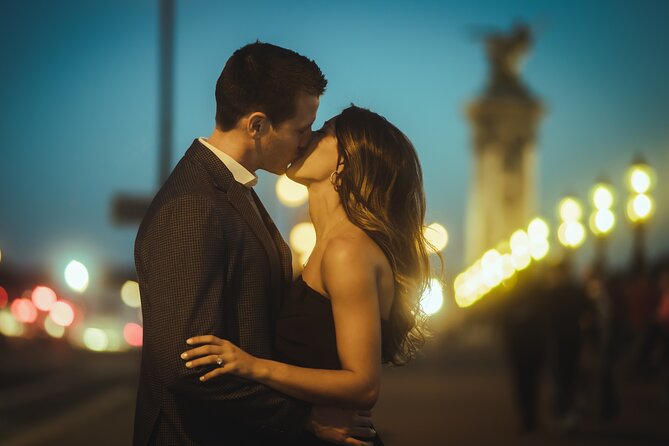 Paris Photo Session: Be the Star of Your Own Movie - How to Schedule Your Photoshoot in Paris