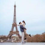 Paris photographer 1 hour near the Eiffel Tower or in Paris - The Choice of a Private, One-Hour Photo Shoot in Paris