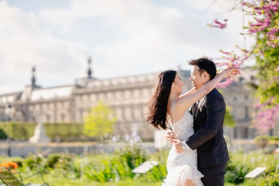 Paris: Premium Professional Photo Shoot - Personalized Consultation and Styling Tips