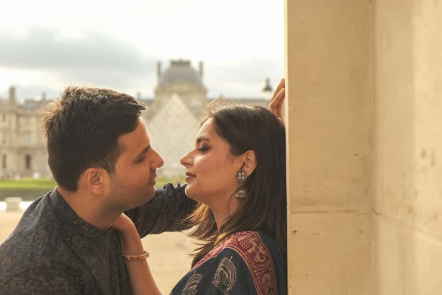 Paris: Private Cinematic Photo Session - Starting at the Iconic Louvre Museum