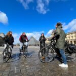 Paris : Private electric bike tour with wine and cheese tasting - Wine and Cheese Tasting in the Chic Passy District