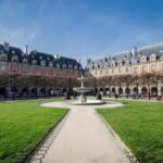 Paris - Private & exclusive Food tour Le Marais - Iconic Stops at Place des Vosges and Hotel de Sully