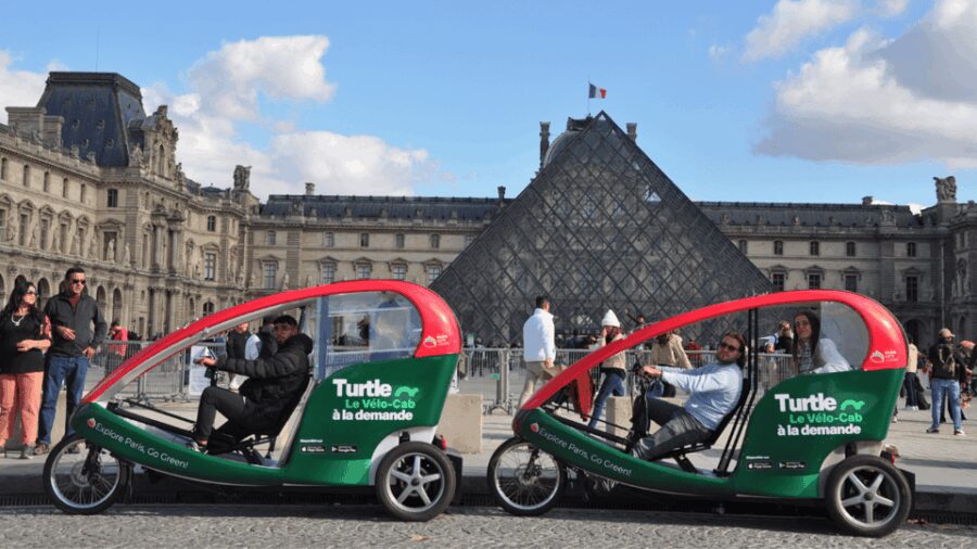 Paris : Private guided tour in Rickshaw bike - Napoléon - Explore Paris’s Iconic Landmarks on a Rickshaw Bike