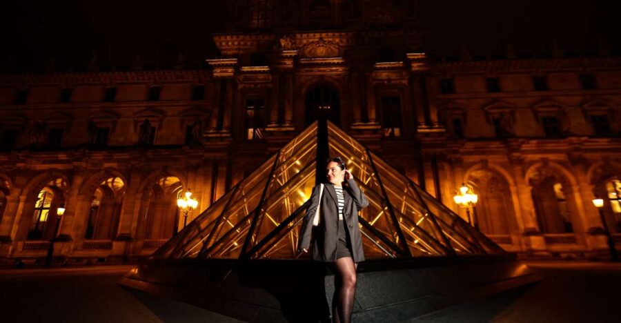 Paris: Professional Photoshoot with 300+ Photos + 1 present - The Paris Photoshoot: Flexible Locations and Personal Style