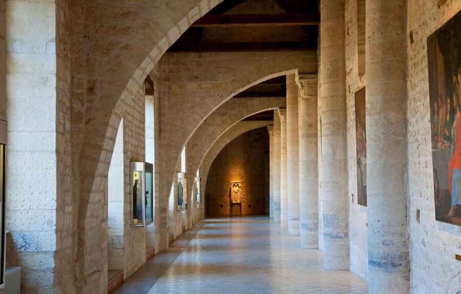 Paris: Reims Day Trip with Champagne Tastings - Visiting Reims Cathedral: The Crown Jewel of the City