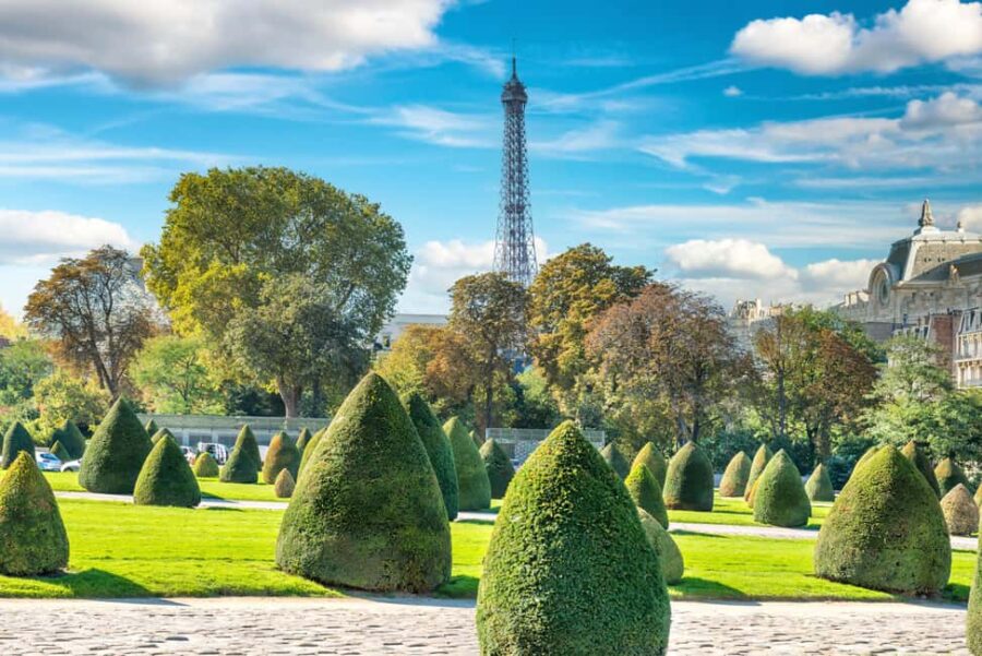 Paris: Royal Palais, Tuileries and D'Orsay Tour - Exploring the Palais Royal’s Historic Charm