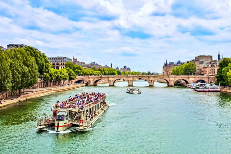 Paris: Seine Cruise & Crepe Tasting near the Eiffel Tower - The Seine Cruise Experience from Bateaux Parisiens