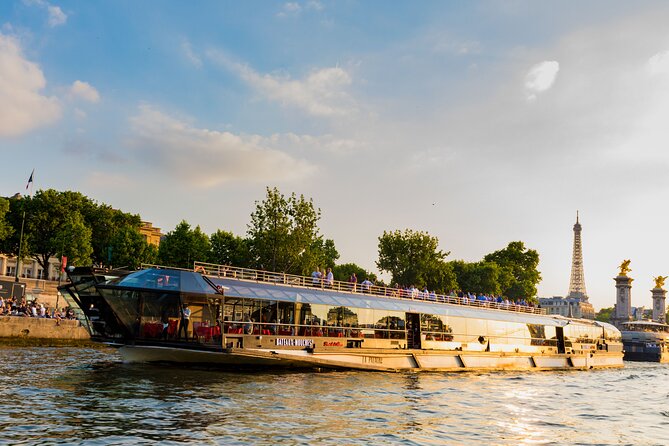 Paris Seine River Dinner Cruise with Live Music by Bateaux Mouches - The 4-Course Dinner: Gourmet Cuisine with Choice