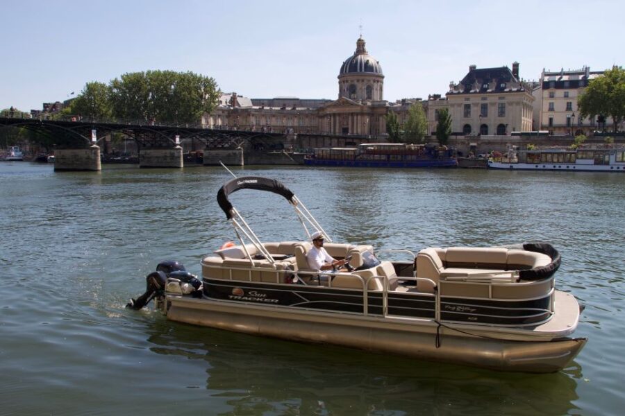 Paris: Seine River Private Guided Pontoon Boat Cruise - The Route and Major Landmarks Seen from the Seine
