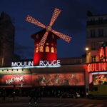 Paris: Small Group Moulin Rouge & Sacré Cur Montmartre Tour - The Starting Point and Easy Access to Montmartre’s Charm