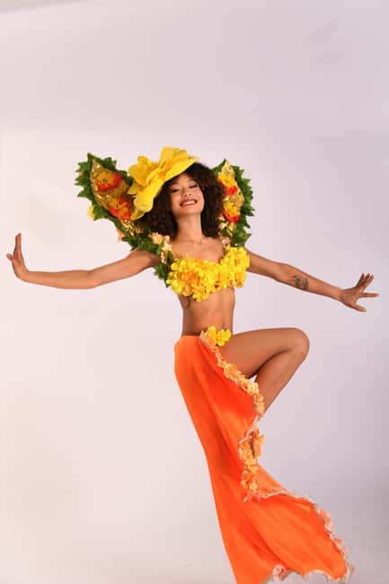 Paris - St Valentin Romantic Dinner Cruise on the Seine - The Caribbean Flavors on the Seine