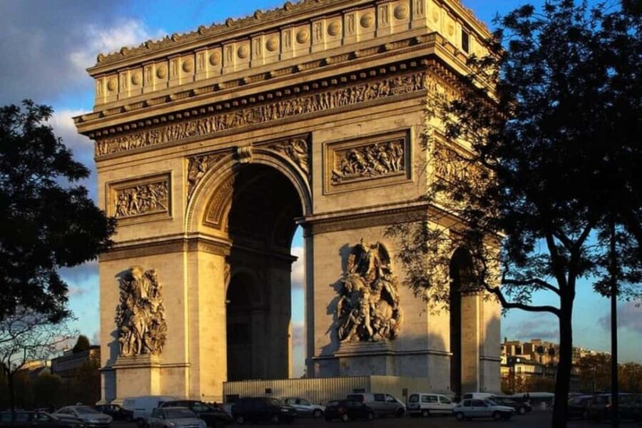 Paris : Street Art Walking Tour With A Guide - Exploring Paris’s Street Art Hotspots with a Local Guide