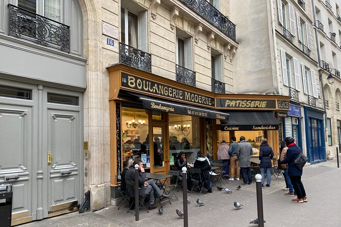 Paris TV Character Walking Tour with Optional Seine River Cruise - Highlights of the Parisian Neighborhoods and Landmarks