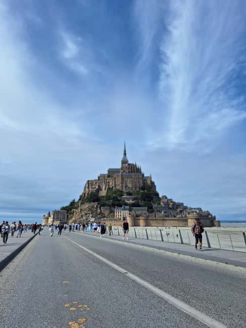 Paris VIP: Le Mont Saint Michel Chauffeur Driven Tour 14hrs - Exclusive Pick-up and Scenic Normandy Drive
