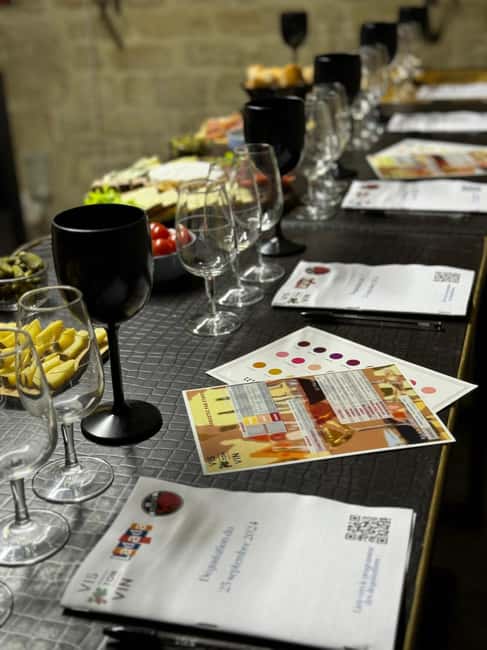 Paris - Wine tasting, foie gras, charcuterie, cheese and final quiz - The Guide and Multilingual Support