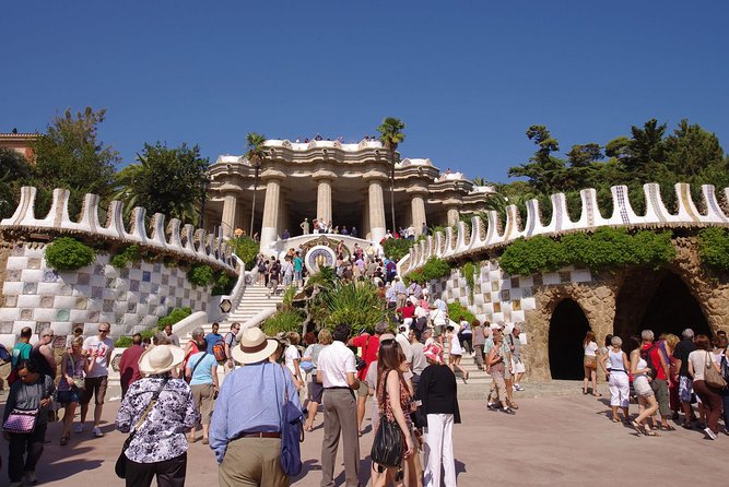 Park Guell Guided Private Tour - The Role of the Guides: Silvia and Clara