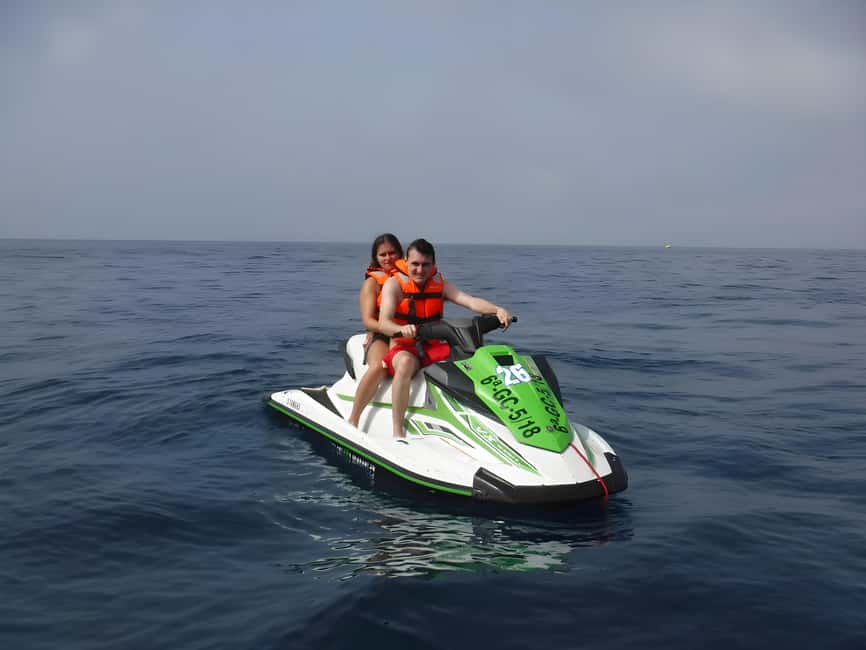 Pasito Blanco: Jet Ski Tour with Guide 1 Hour - How the Guide Ensures a Safe and Enjoyable Ride