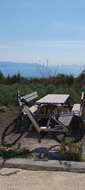 Pedal to Vesuvius and Discover the Crater of the Volcano - Navigating the Trails of Vesuvius National Park