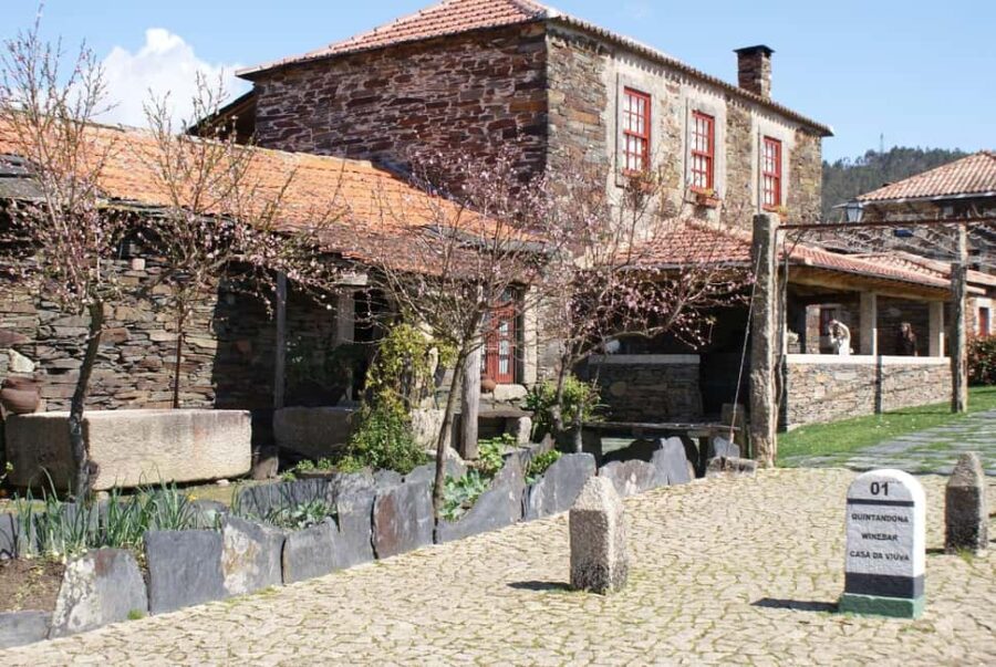 Penafiel: Wine, History and Archaeology Experience - Exploring Quintandona: A Preserved Historic Village