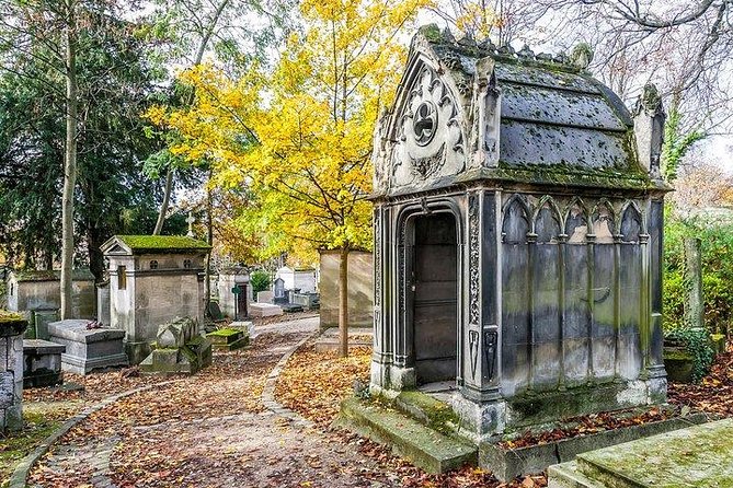 Pere Lachaise Cemetery Paris - Exclusive Guided Walking Tour - Starting Point and Tour Logistics in Paris