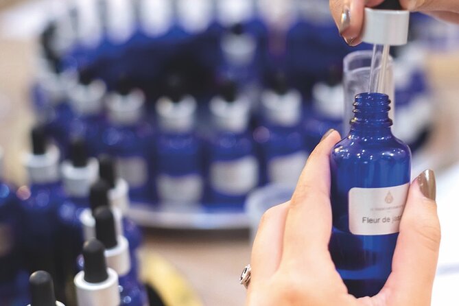 Perfumed Discovery Workshop 50mL in Paris - Exploring the 100 Exclusive Notes for Perfume Blending