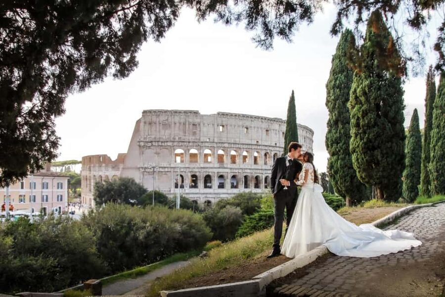 Personalized Photo Shoot at Rome's Main Icons - Start at Caffè Roma: Meeting and Planning