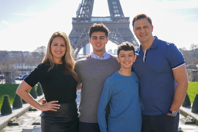 Photo Session in Paris - Photographer at the Eiffel Tower - Meeting Point and Duration: Starting at Trocadero Square