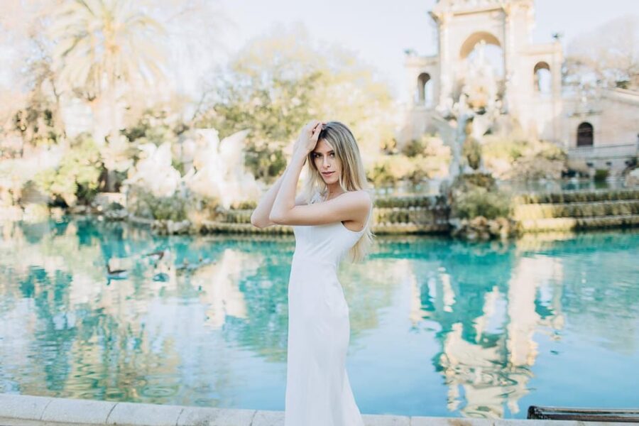 Photographer in Barcelona - Explore the Gothic Quarter During the Guided Photo Stop and Tour