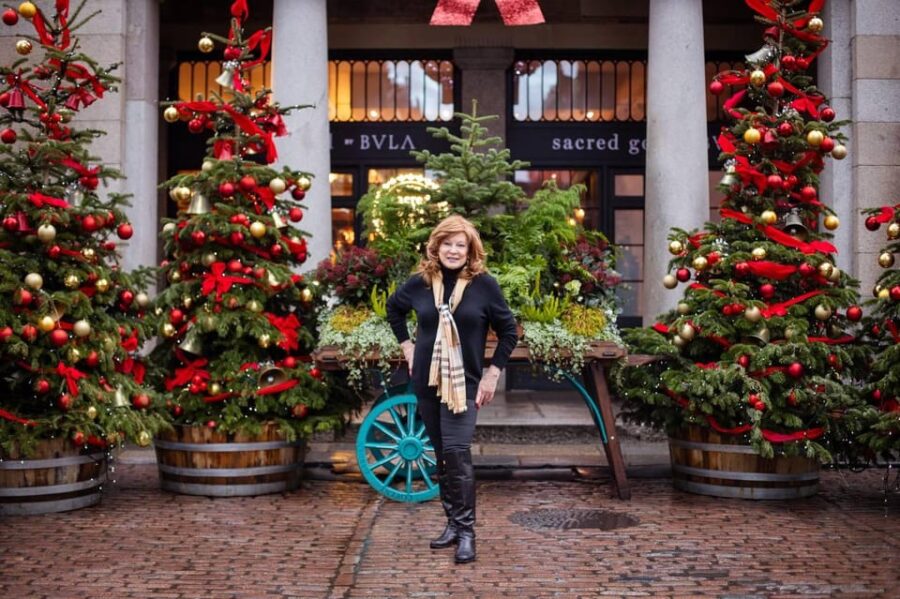 Photoshoot at Notting hill,Covent Garden,St Paul Cathedral - Starting at Notting Hill, Covent Garden, or St Paul’s Cathedral