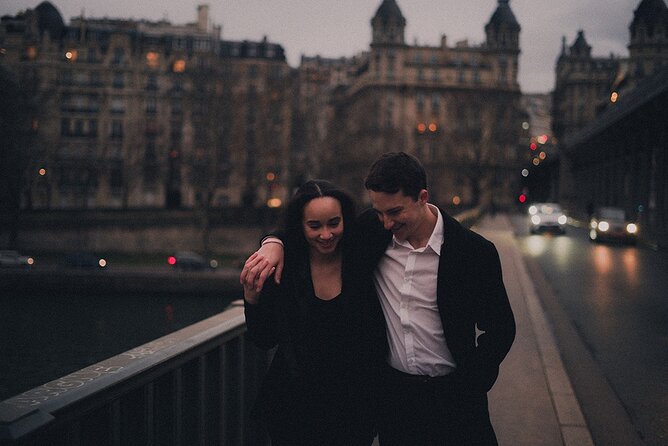 Photoshoot with a Pro Photographer in Paris - Exploring the Route: Trocadéro, Avenue de Camoens, and Pont Bir-Hakeim