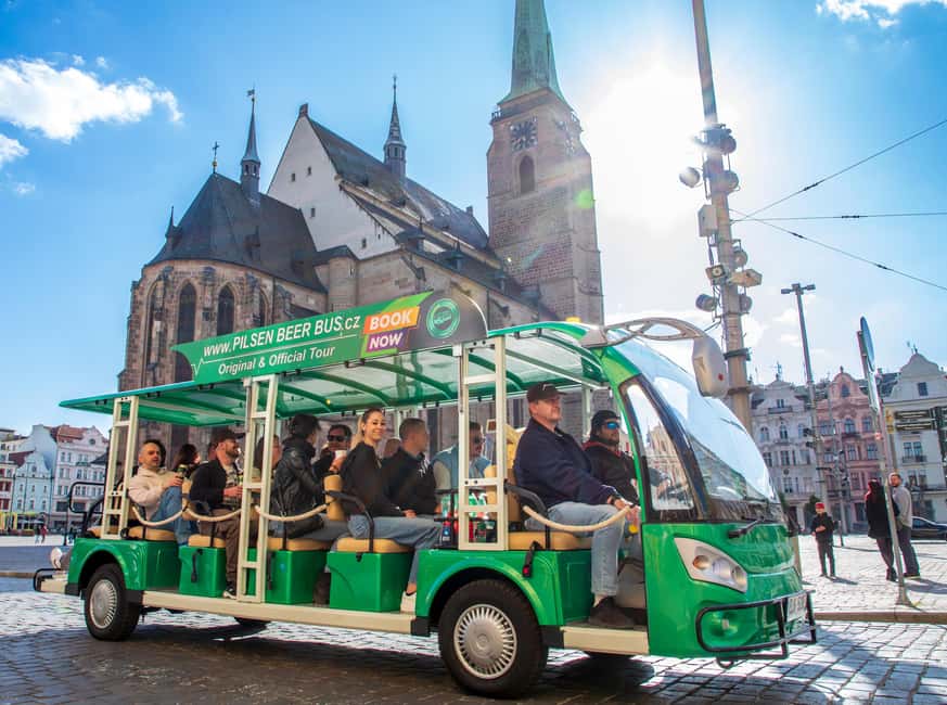 Pilsen: Panoramic Sightseeing - Bus Tour with audio guide - Starting Point at Pilsner Urquell Brewery Entrance