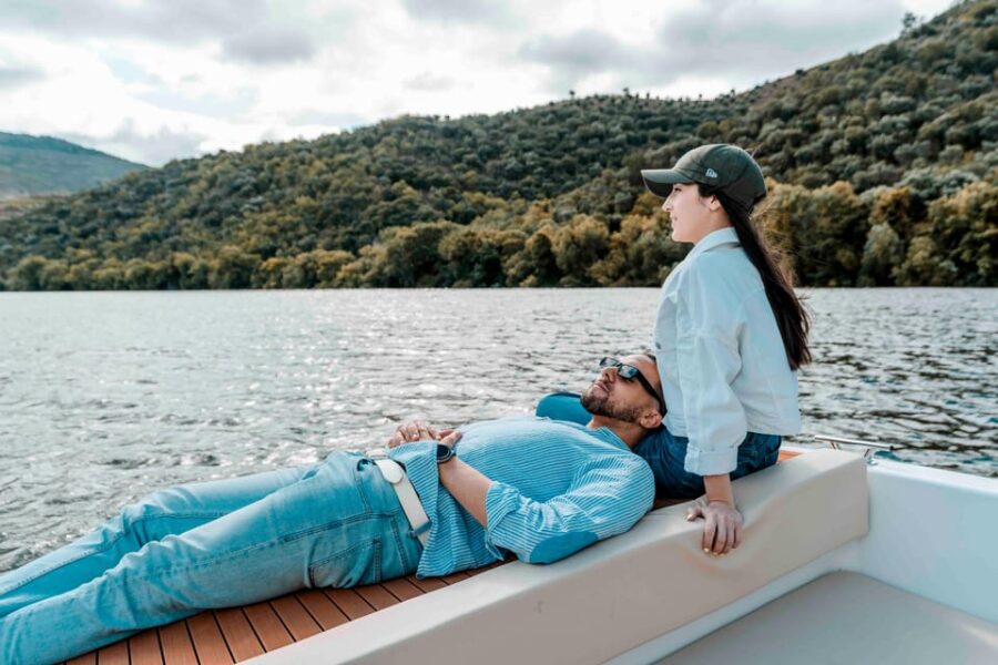 Pinhão: Private Electric Boat Tour 1h- Wine Tasting Included - Starting Point and Departure Details at DAurum Solar Boats