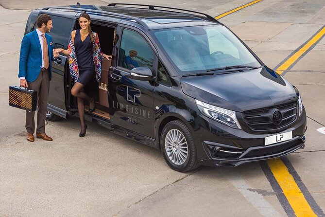 Piraeus Port To Athens City Hotels - How the Pickup Process Works at Piraeus Port