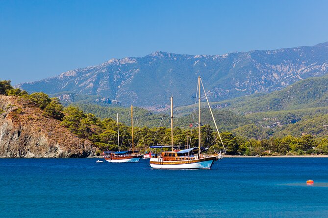 Pirate Boat Tour on the Beautiful Bays of Kemer - Lunch and Onboard Comforts