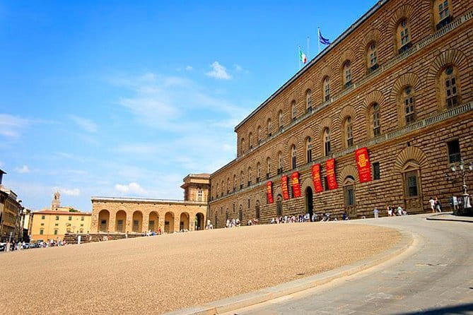 Pitti Palace - Private Tour At Galleria Palatina Incl. Tkts To Boboli Gardens - Inside the Palatine Gallery: Art and Stories