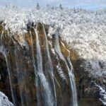 Plitvice Lakes 3,5h tour with panoramic boat ride - Convenient Hotel Pickup and Drop-Off in Croatia