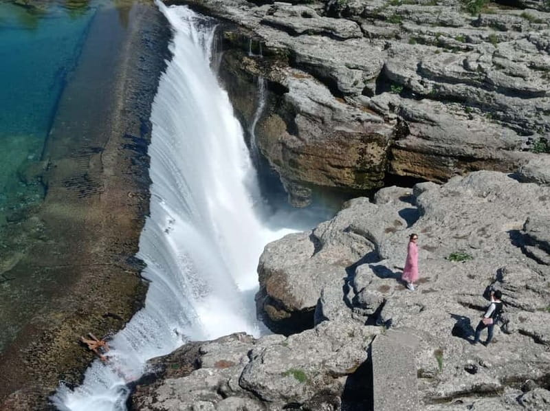 Podgorica: Albania visit, Skadar Lake and Rozafa Castle Tour - Visiting Rozafa Castle: Iconic Views and Legend