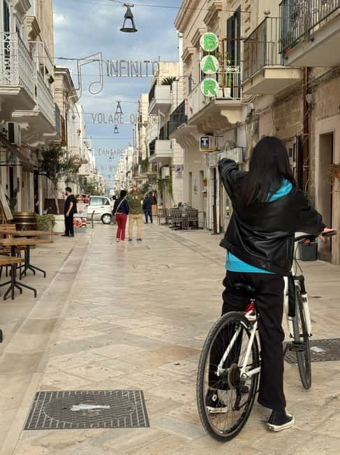 Polignano a Mare: Bike tour of the coast - Scenic Coastal Paths and Cliffside Roads