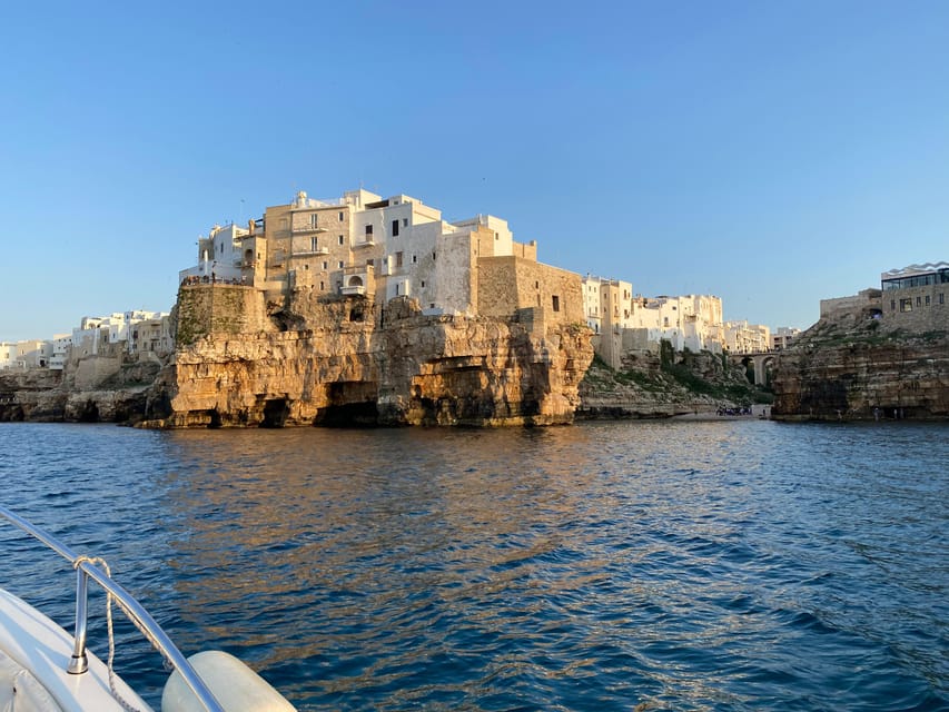 Polignano a Mare: Tour of Barca Tra Grotte with Aperitivo - Exploring the Polignano a Mare Caves