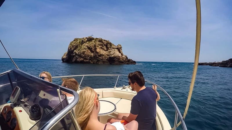 Polignano: Coastline Tour With Prosecco And Taralli & Swim - Starting Point at San Vitos Harbor