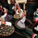 Polish Folk Show with 3 course dinner in Krakow legendary restaurant - The Start Time and Duration of the Krakow Folk Show