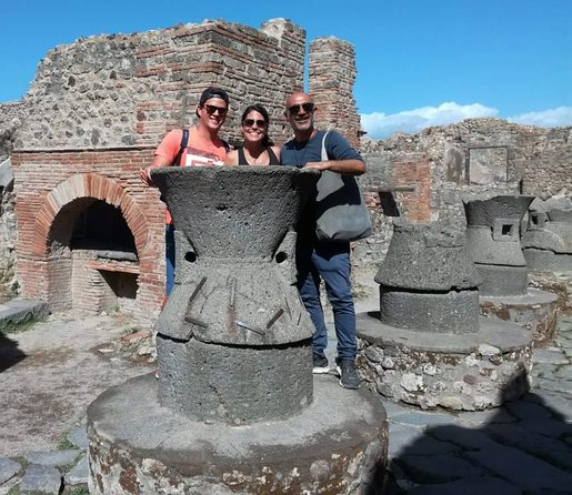 Pompeii Tour from Naples: Skip-the-Line Entry + Guided Visit - Starting at Porta Marina with Priority Entry